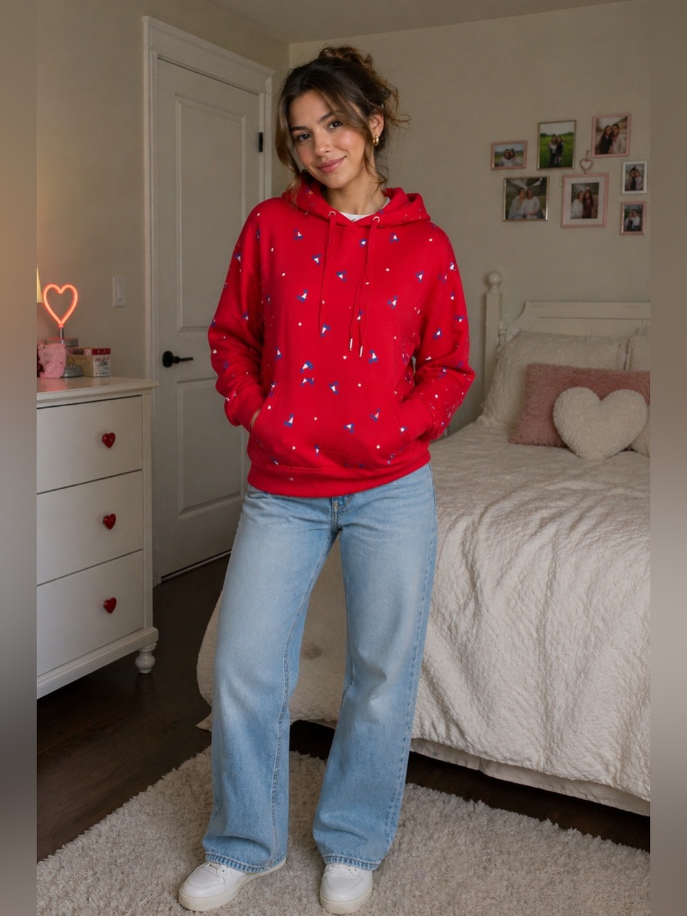 🩷FIRM PRICE🩷 Tommy Hilfiger Cropped Hearted Printed hoodie
